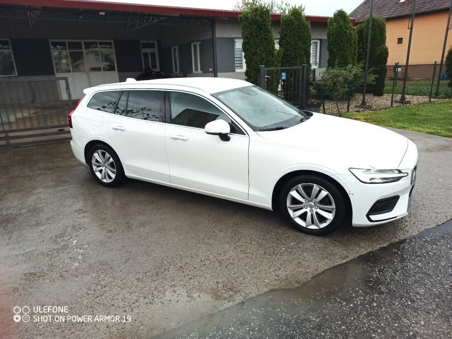 Volvo V60 d3, fotografija 4