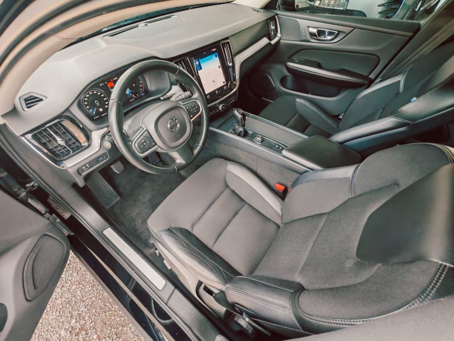 Volvo V60 D3 2.0D 150 ks MOMENTUM,, STANJE NOVO NOVO ❗❗, fotografija 18
