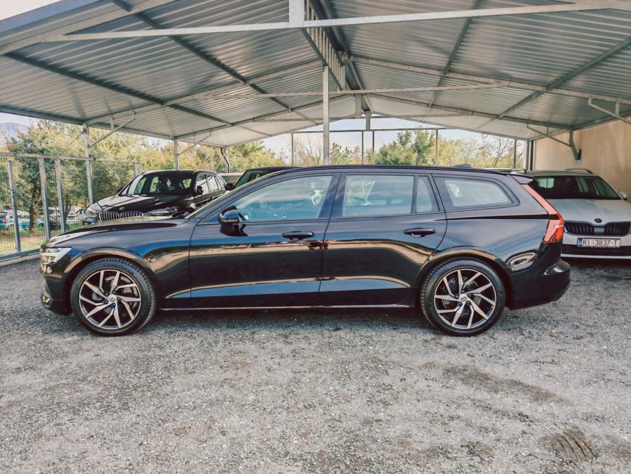 Volvo V60 D3 2.0D 150 ks MOMENTUM,, STANJE NOVO NOVO ❗❗, fotografija 6