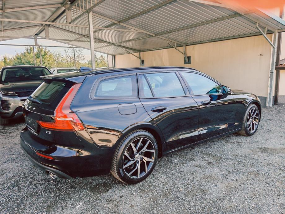 Volvo V60 D3 2.0D 150 ks MOMENTUM,, STANJE NOVO NOVO ❗❗, fotografija 10