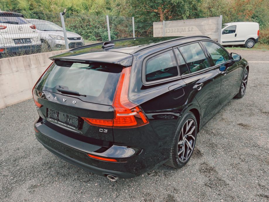 Volvo V60 D3 2.0D 150 ks MOMENTUM,, STANJE NOVO NOVO ❗❗, fotografija 13