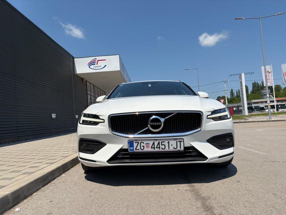 VOLVO V60 autom. D4 ODLIČAN, fotografija 2