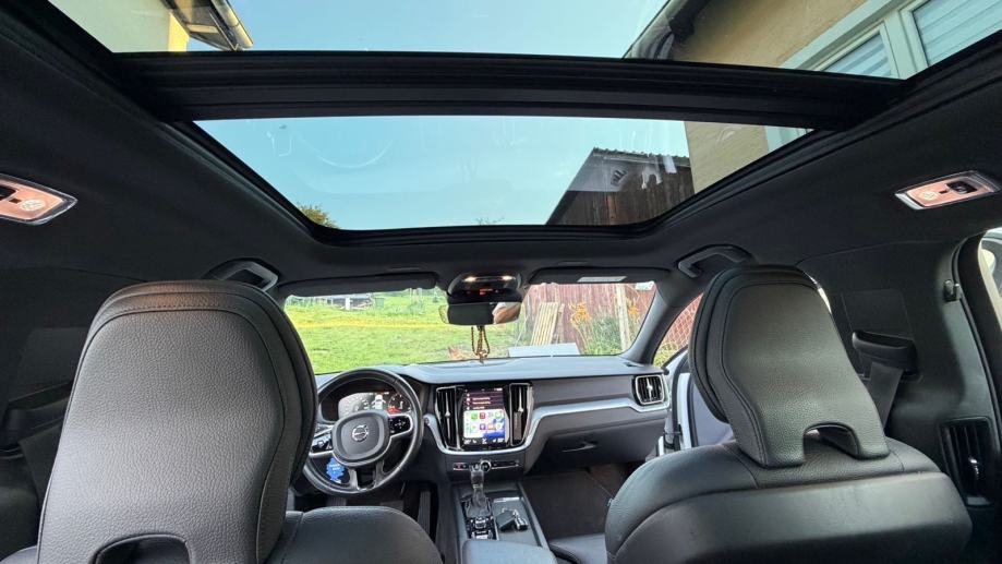 VOLVO V60 autom. D4 ODLIČAN, fotografija 9