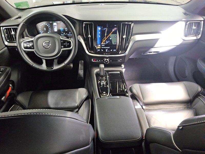 Volvo V60 T6 AWD R-Design automatik • ACC • LED, fotografija 5
