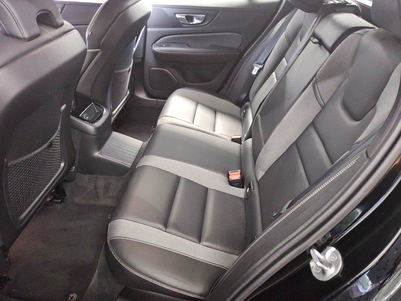 Volvo V60 T6 AWD R-Design automatik • ACC • LED, fotografija 13