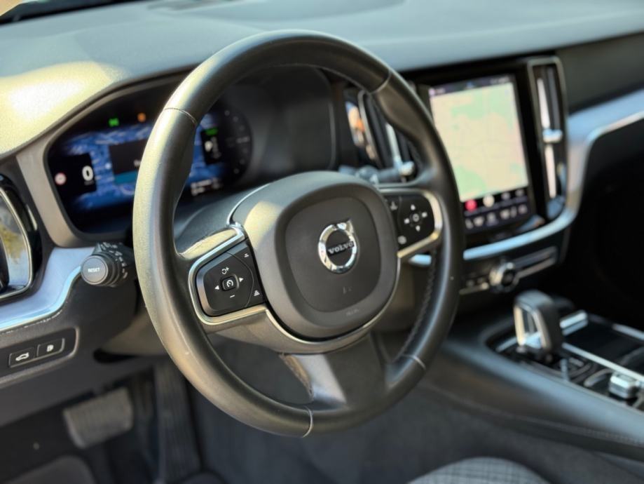 Volvo V60 V60 T6 PLUG-IN HYBRID AWD CORE LEASING BEZ UČEŠĆA I BEZ JAMA, fotografija 4