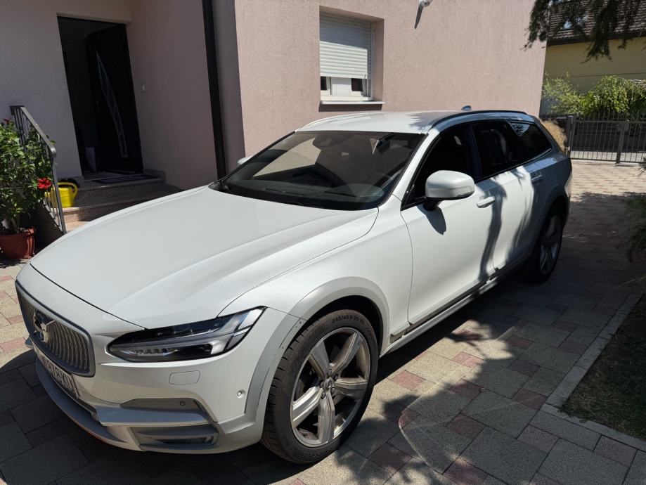 Volvo V90 Cross Country D4 AWD automatik Ocean Race, fotografija 5