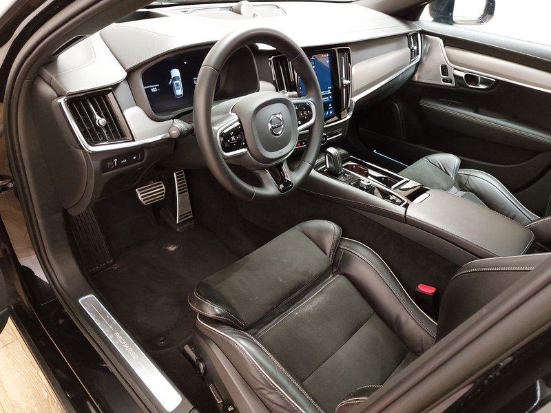 Volvo V90 R-Design automatik • AHK • 360° kamera, fotografija 6