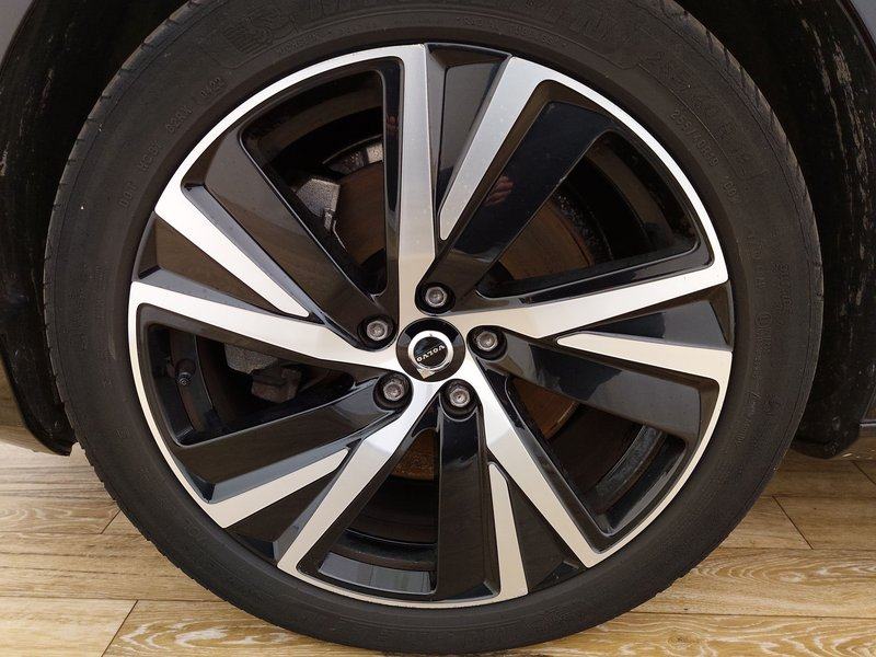 Volvo V90 R-Design automatik • AHK • 360° kamera, fotografija 8