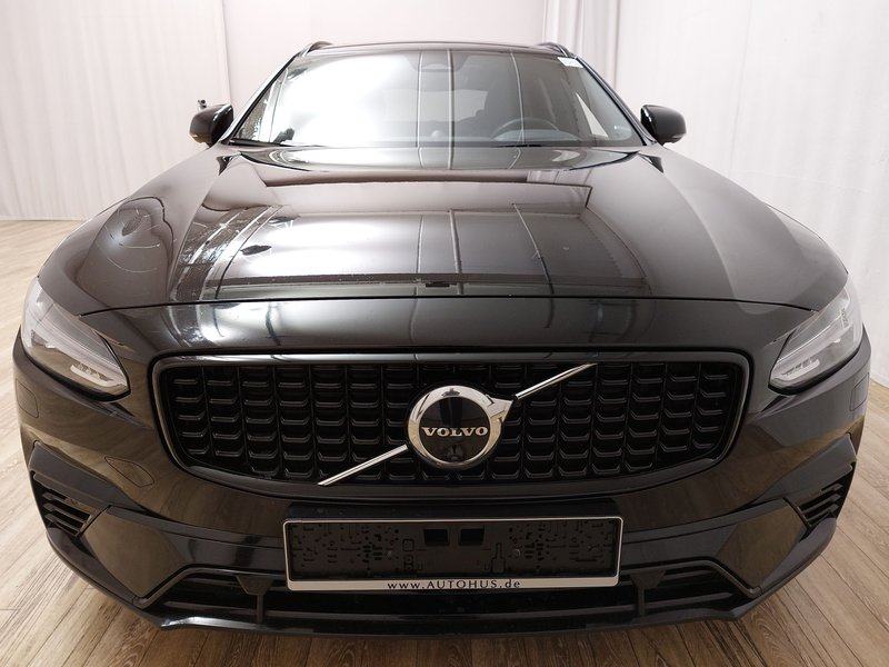 Volvo V90 R-Design automatik • AHK • 360° kamera, fotografija 9