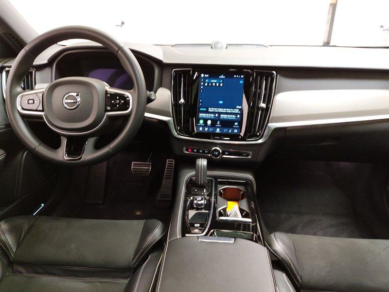 Volvo V90 R-Design automatik • AHK • 360° kamera, fotografija 20