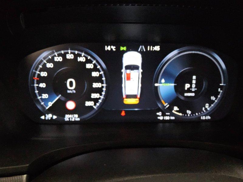 Volvo V90 T8 AWD Hybrid Inscription automatik • panorama • ACC, fotografija 8