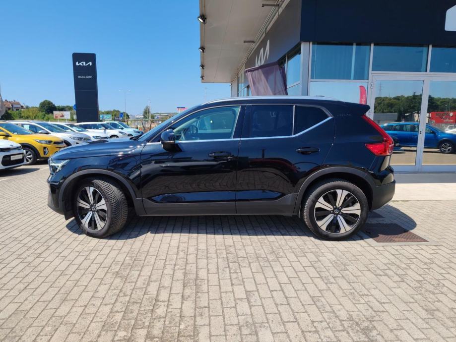 Volvo XC40 1.5T5 TWE 262HP ULTRA BRIGHT AT FWD DCT, NAV, KAMERA, TEMPO, fotografija 3
