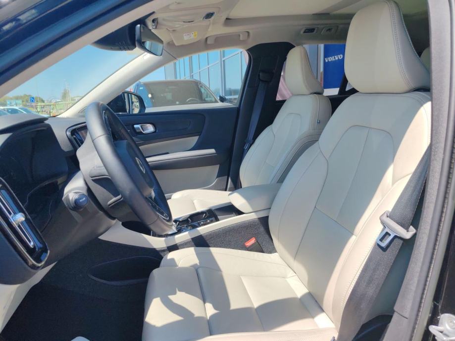 Volvo XC40 1.5T5 TWE 262HP ULTRA BRIGHT AT FWD DCT, NAV, KAMERA, TEMPO, fotografija 9