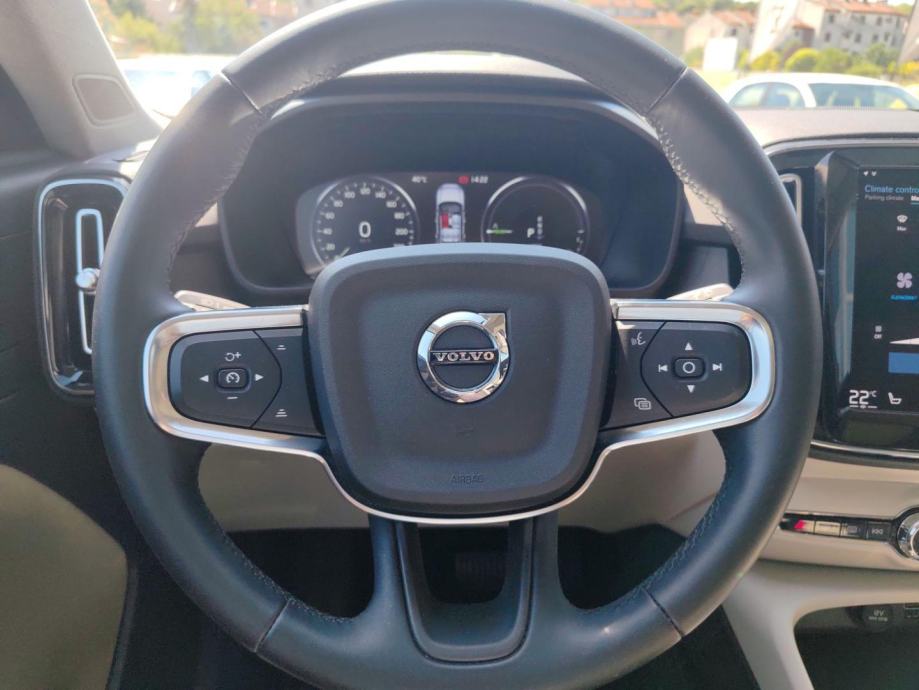Volvo XC40 1.5T5 TWE 262HP ULTRA BRIGHT AT FWD DCT, NAV, KAMERA, TEMPO, fotografija 16