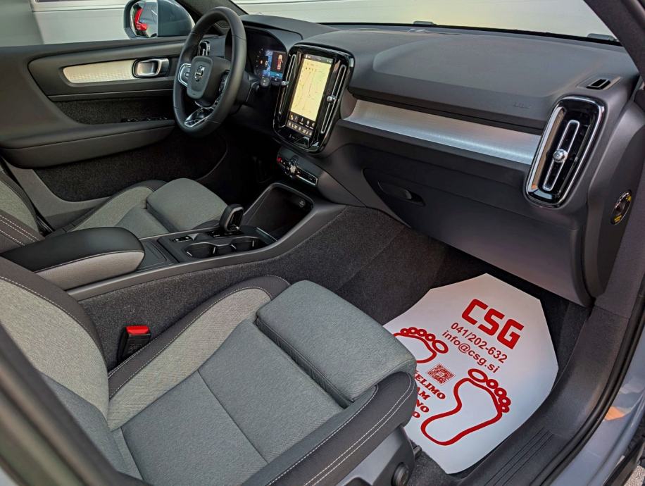 Volvo XC40 2.0 B3 aut. LED|Kamera|Navi|2xPDC|Keyless, fotografija 13