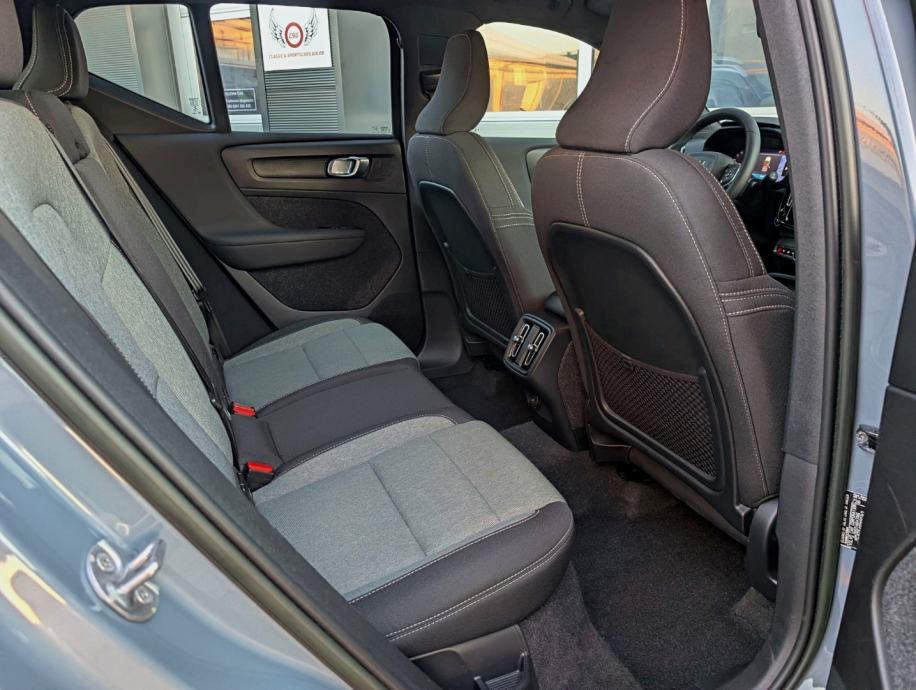 Volvo XC40 2.0 B3 aut. LED|Kamera|Navi|2xPDC|Keyless, fotografija 15
