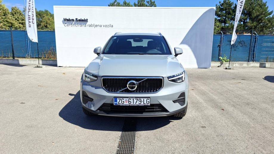 Volvo XC40 B3 MILD HYBRID PETROL CORE 163HP, JAMSTVO, fotografija 2