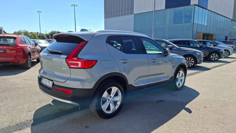 Volvo XC40 B3 MILD HYBRID PETROL CORE 163HP, JAMSTVO, fotografija 6