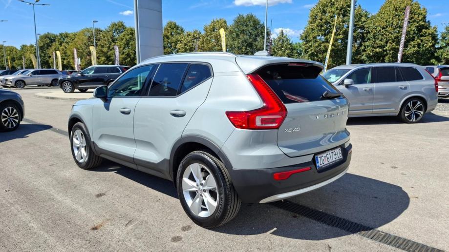Volvo XC40 B3 MILD HYBRID PETROL CORE 163HP, JAMSTVO, fotografija 10
