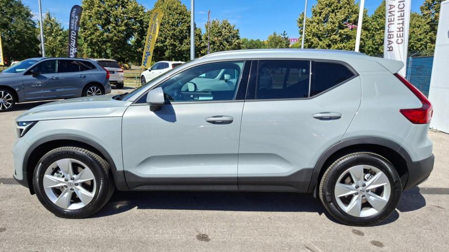 Volvo XC40 B3 MILD HYBRID PETROL CORE 163HP, JAMSTVO, fotografija 11