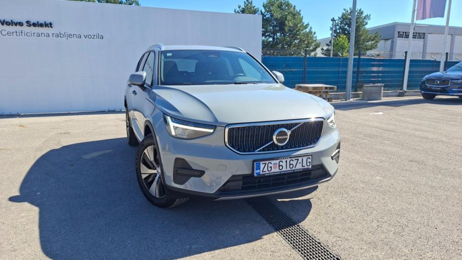 Volvo XC40 B3 MILD HYBRID PETROL CORE 163HP, JAMSTVO, fotografija 3