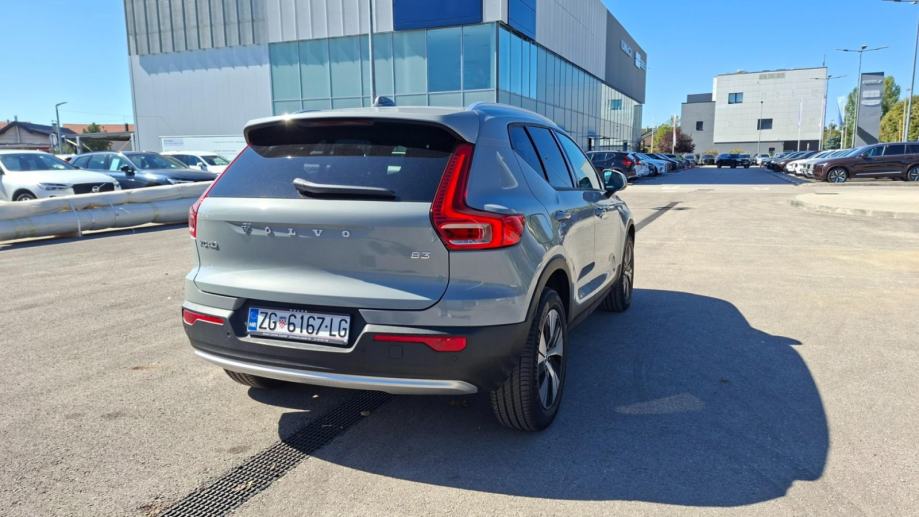 Volvo XC40 B3 MILD HYBRID PETROL CORE 163HP, JAMSTVO, fotografija 7