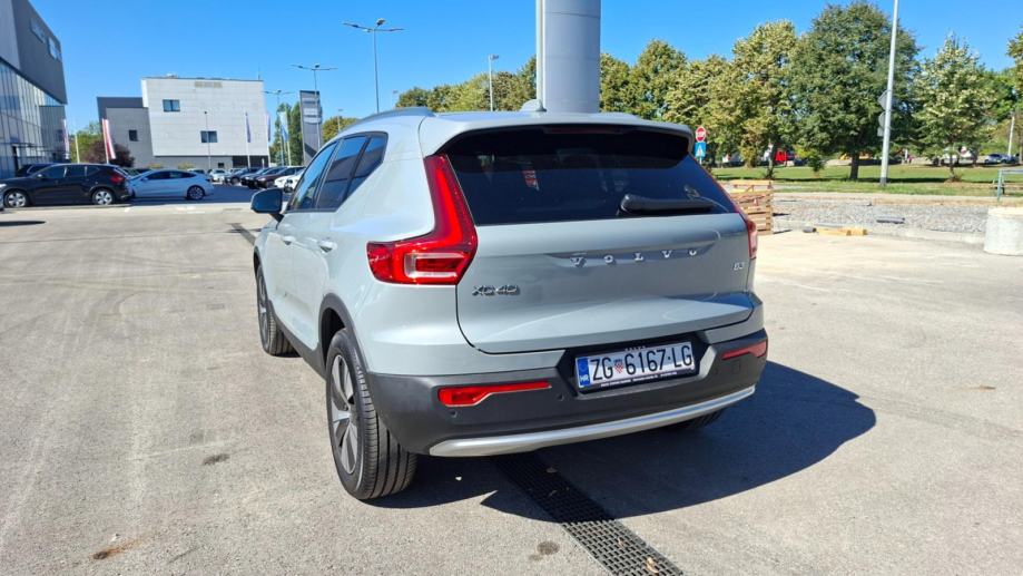 Volvo XC40 B3 MILD HYBRID PETROL CORE 163HP, JAMSTVO, fotografija 9