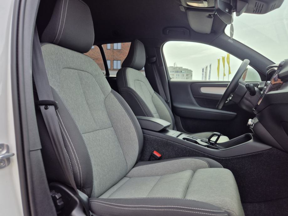 Volvo XC40 B3 Mild hybrid Petrol Core Automatik, fotografija 12