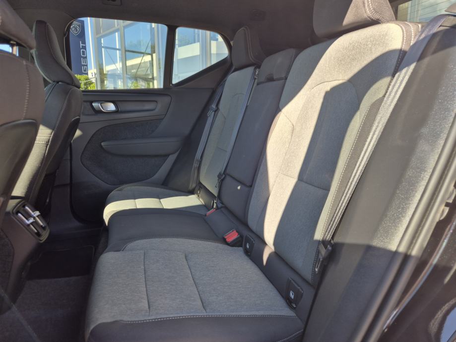 Volvo XC40 B3 Mild hybrid Petrol Core Automatik, fotografija 10