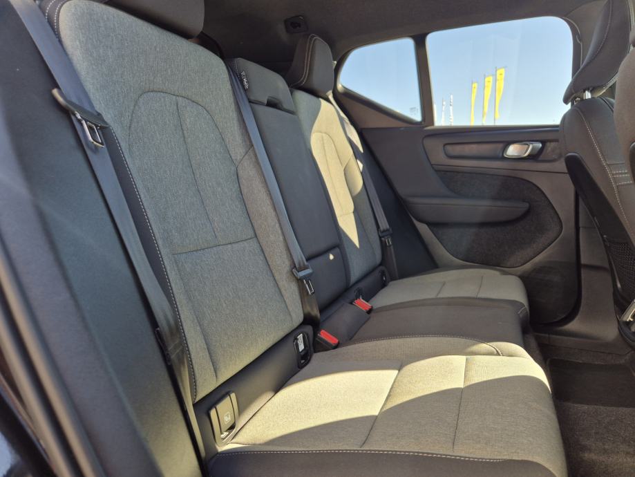 Volvo XC40 B3 Mild hybrid Petrol Core Automatik, fotografija 12
