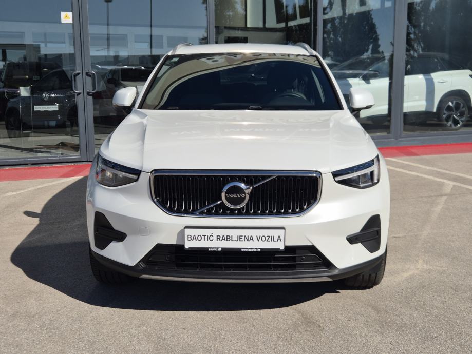 Volvo XC40 B3 Mild hybrid Petrol Core Automatik, fotografija 2