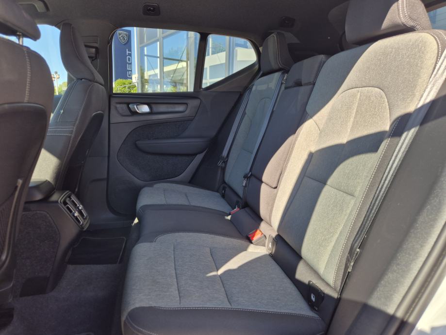 Volvo XC40 B3 Mild hybrid Petrol Core Automatik, fotografija 10