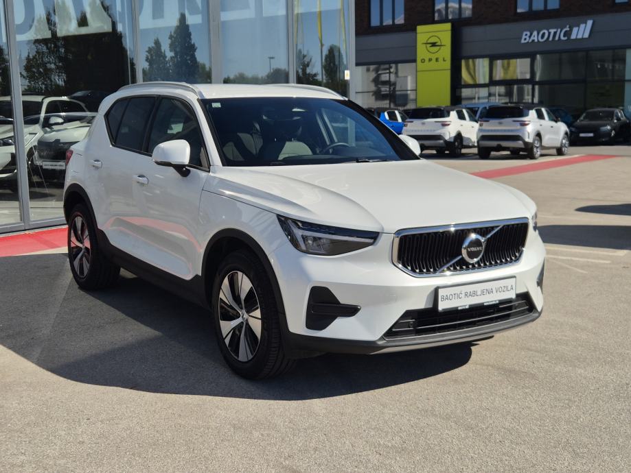 Volvo XC40 B3 Mild hybrid Petrol Core Automatik, fotografija 3