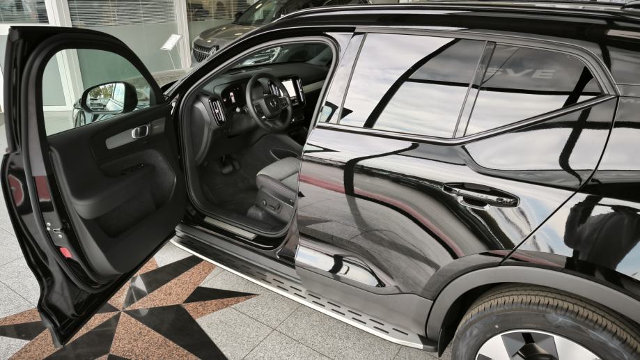 Volvo XC40 B3 Mild hybrid Plus Dark AT FWD DCT, fotografija 12