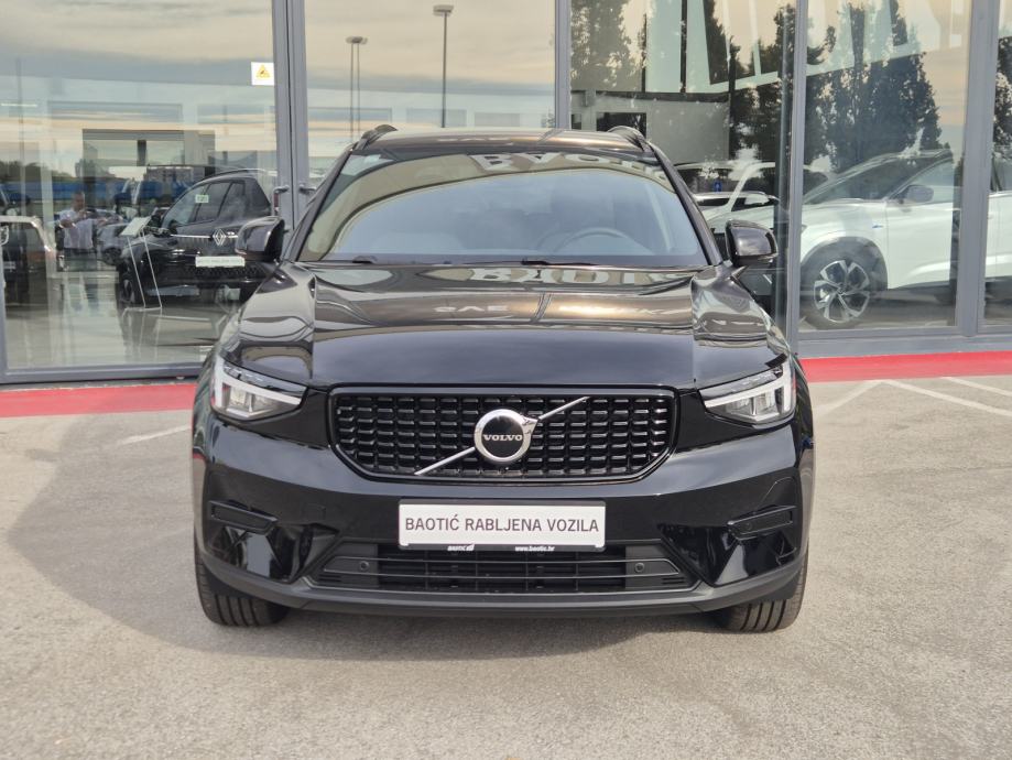 Volvo XC40 B3 Mild hybrid Plus Dark AT FWD DCT, fotografija 5