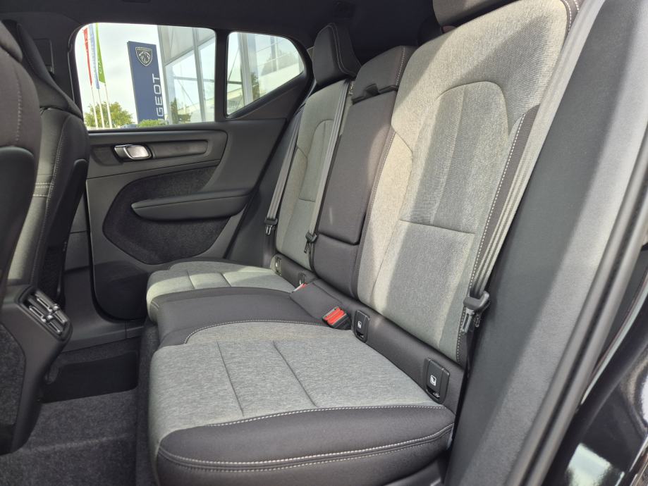 Volvo XC40 B3 Mild hybrid Plus Dark AT FWD DCT, fotografija 15