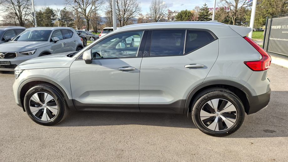 Volvo XC40 B3(P) CORE, NAV, KAMERA, TEMPOMAT, fotografija 11