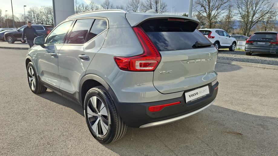 Volvo XC40 B3(P) CORE, NAV, KAMERA, TEMPOMAT, fotografija 9