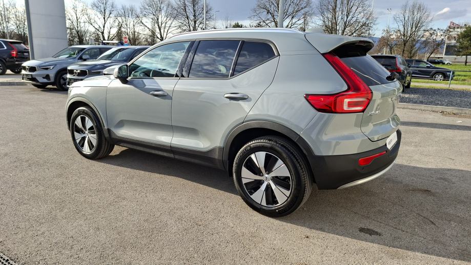 Volvo XC40 B3(P) CORE, NAV, KAMERA, TEMPOMAT, fotografija 10