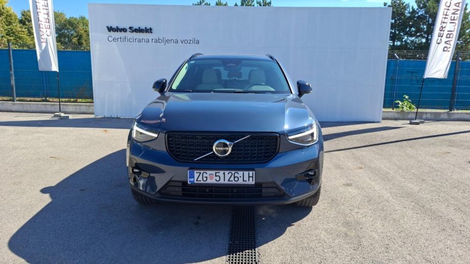 Volvo XC40 B4 MILD HYBRID PETROL ULTRA DARK, NAV, KAMERA, TEMPOMAT, JA, fotografija 2