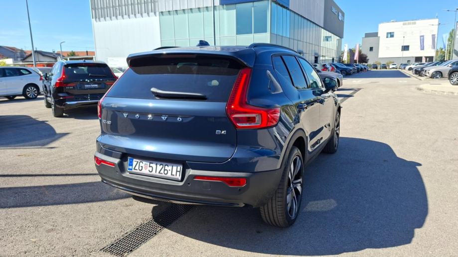 Volvo XC40 B4 MILD HYBRID PETROL ULTRA DARK, NAV, KAMERA, TEMPOMAT, JA, fotografija 7