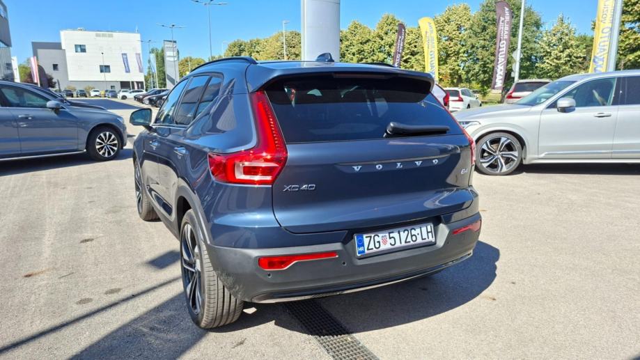 Volvo XC40 B4 MILD HYBRID PETROL ULTRA DARK, NAV, KAMERA, TEMPOMAT, JA, fotografija 9