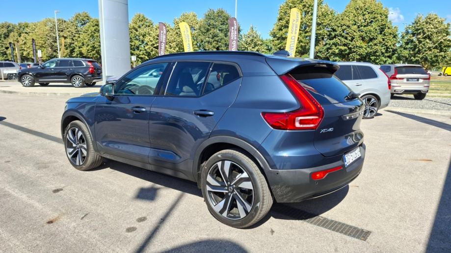 Volvo XC40 B4 MILD HYBRID PETROL ULTRA DARK, NAV, KAMERA, TEMPOMAT, JA, fotografija 10