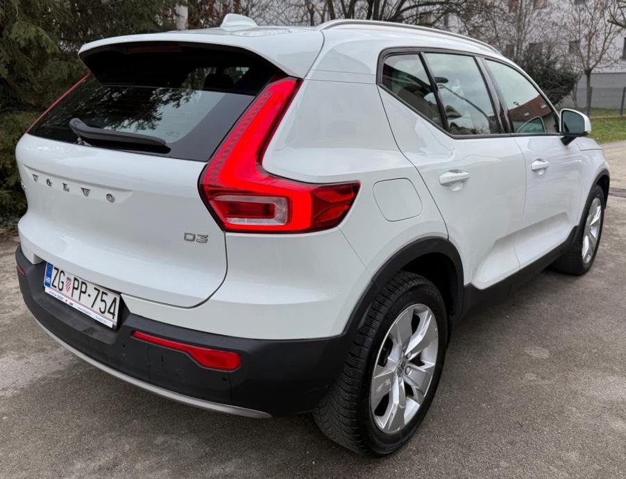 Volvo XC40 D3 automatik, u PDV-u, odličan, napravljen servis, fotografija 3