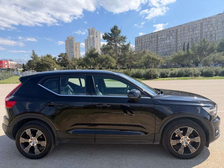 Volvo XC40 D3 INSCRIPTION registriran godinu dana, fotografija 3