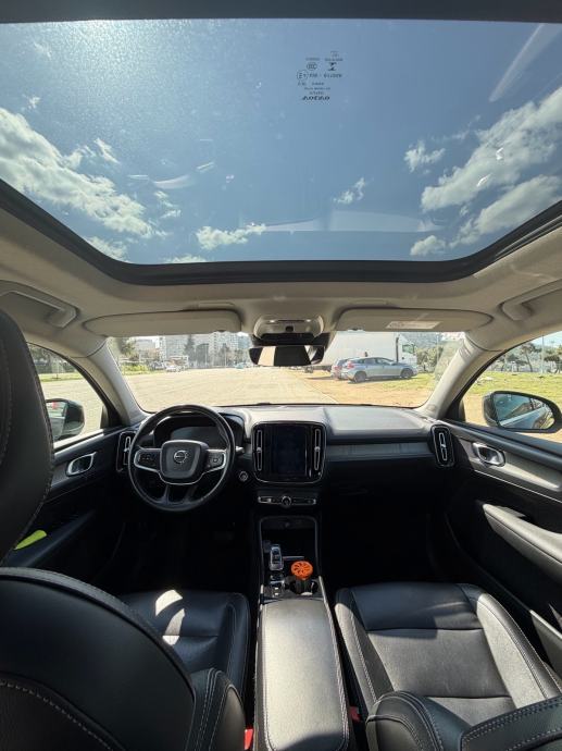 Volvo XC40 D3 INSCRIPTION registriran godinu dana, fotografija 8