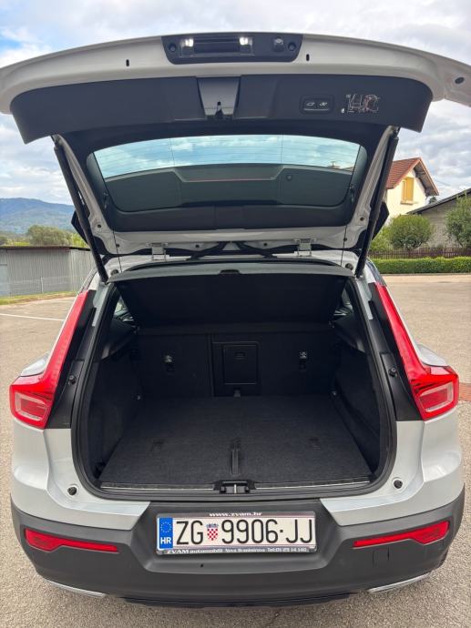 Volvo XC40 R-design D3 automatik 2020 godina, pogled izvana - slika 4