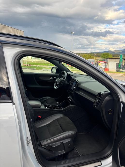 Volvo XC40 R-design D3 automatik 2020 godina, fotografija 11