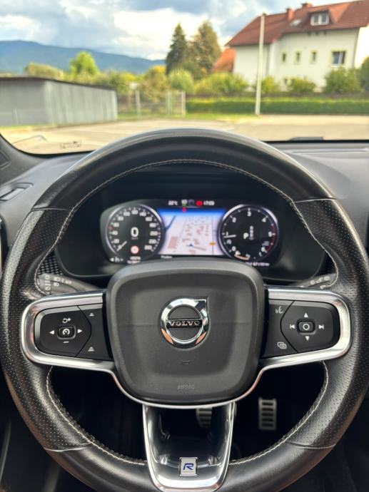 Volvo XC40 R-design D3 automatik 2020 godina, fotografija 15